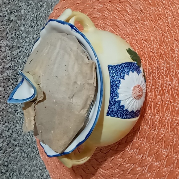 VINTAGE CERAMIC POTTERY SOUP BOWL - Picture 12 of 13